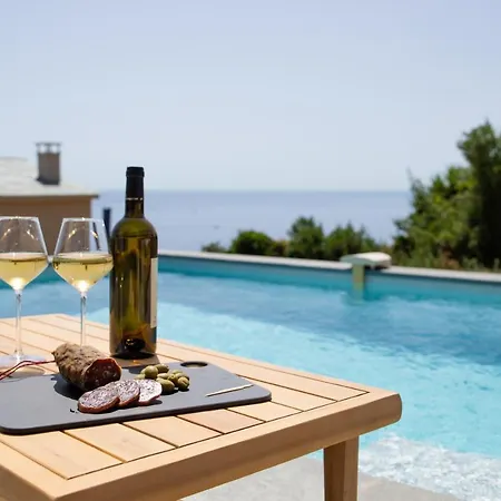 Villa Casa Lunga, 8 Pax, Clim, Vue Mer, Piscine